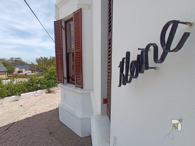 Historical house for sale Mossel Bay, 14 bedroom property investment, Mossel Bay Air B&B opportunity, commercial property with flatlet, old property walking distance to town, Mossel Bay investment.