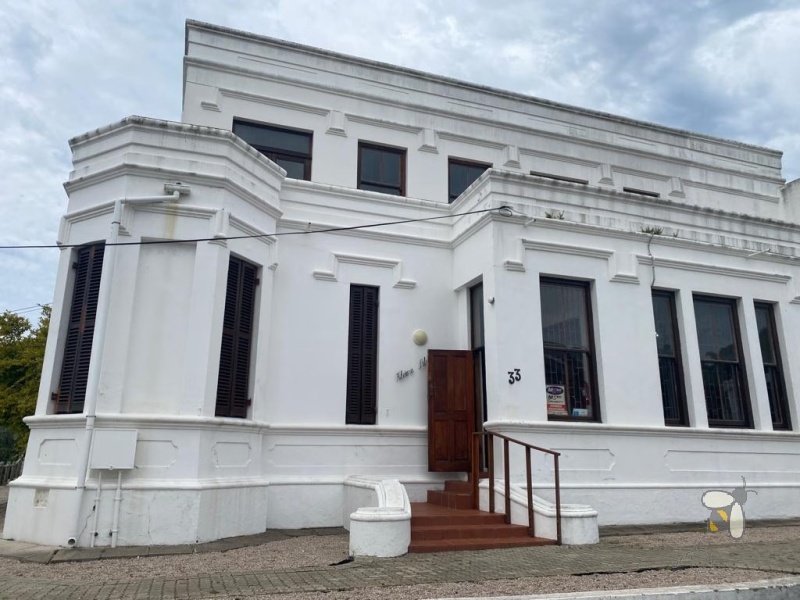 Historical house for sale Mossel Bay, 14 bedroom property investment, Mossel Bay Air B&B opportunity, commercial property with flatlet, old property walking distance to town, Mossel Bay investment.