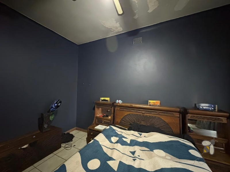 3 bedroom house for sale Brenthurst, Brakpan home with flatlet, log cabin on property, house with lapa and pool, open plan living home Brenthurst, single garage and carport house.