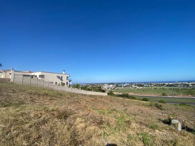 1609m2 vacant land Hartenbos, sloping stand with sea view, property near Blue Flag beach, Hartenbos Heuwels residential stand, Mossel Bay view property.