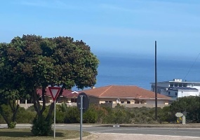 Vacant land for sale Dana Bay, 886m2 corner stand, level plot with sea view, Dana Bay duet development property, prime residential land Mossel Bay.