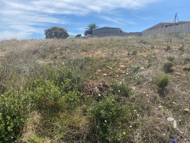 Vacant land for sale Dana Bay, 886m2 corner stand, level plot with sea view, Dana Bay duet development property, prime residential land Mossel Bay.