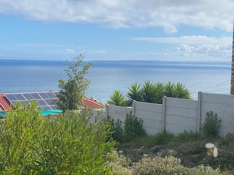 Vacant land for sale Dana Bay, 735m2 stand with sea view, sloping plot cul-de-sac, property near Boggoms Bay, uninterrupted ocean view land.