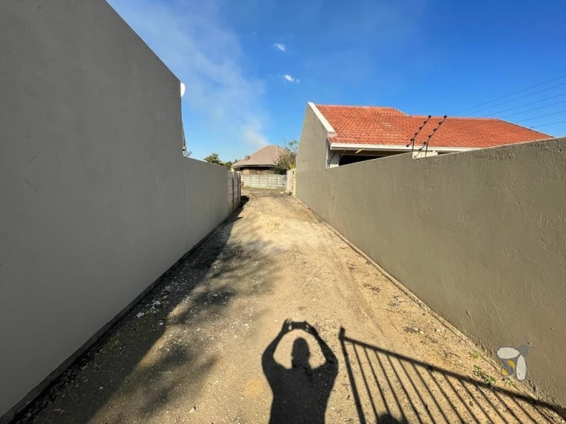 Vacant stand for sale Secunda, subdivided land with building plans, centrally situated plot, 830m2 development opportunity, two houses building plans Secunda.
