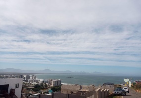 Vacant land for sale Mossel Bay Ext 26, 536m2 stand with sea and mountain views, land ownership opportunity Mossel Bay, residential plot for sale.