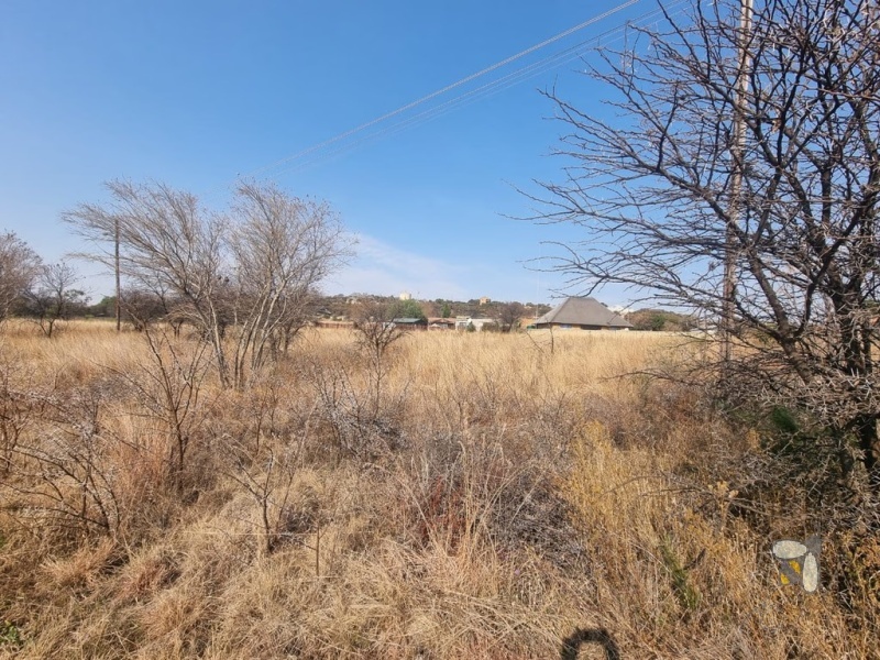 Large stand for sale Vaaloewer, 1054m2 level plot, scenic views residential land, peace and nature Vaaloewer, cost-effective construction plot.