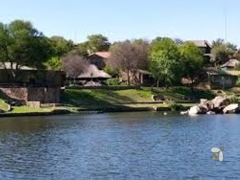 Stand for sale Vaaloewer, 1095m2 riverfront stand, plot next to Vaal River, beautiful river views property, Vaaloewer Boat Club access, secure riverside village.