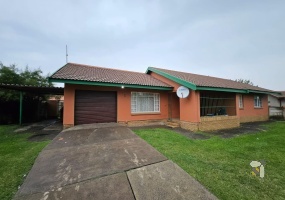 Contractor accommodation Kosmos Park, furnished corporate housing, 3 bedroom house to let contractors, accommodation with utilities included, corporate rental.