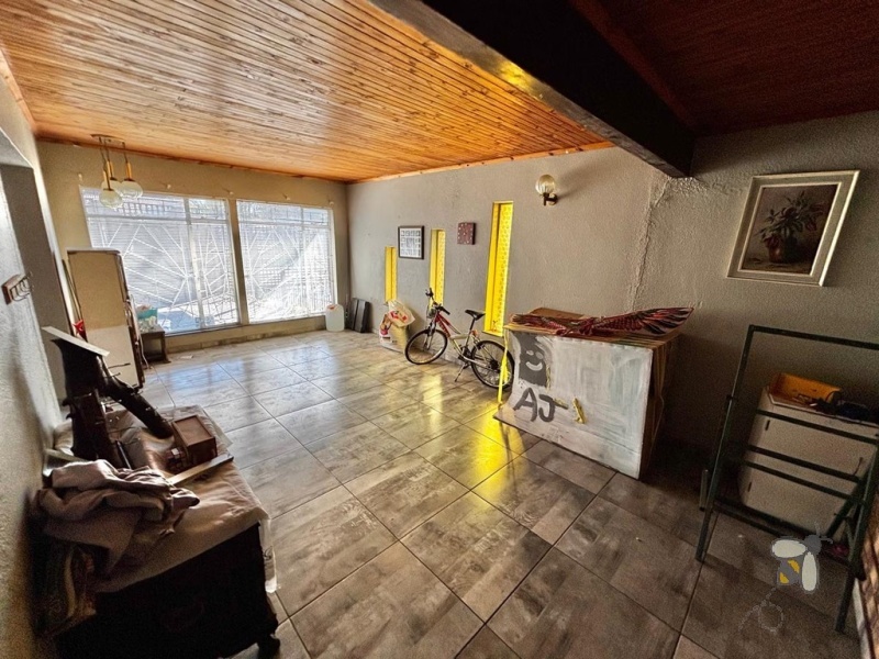 3 bedroom house with flat to rent Secunda, family home with pool for rent, rental with bachelor flat and carports, property with JoJo tank and braai, spacious rental home.