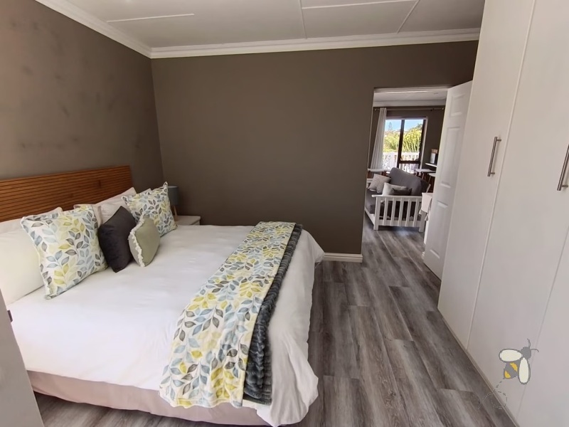 Cottage to rent Hartenbos Heuwels, furnished rental all inclusive, 2 bedroom cottage to let, lock-up-and-go Hartenbos, rental available October.
