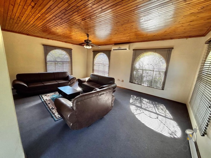 4 bedroom house for sale Secunda, family home with pool, spacious property with ample parking, house in peaceful neighbourhood, well-kept home for sale.