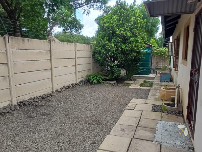 3 bedroom townhouse for rent Standerton, modern unit with inverter system, rental property with backup water tank, double garage townhouse for rent, secure family rental Standerton.