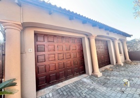 4 bedroom house to let Secunda, family rental with lapa and garden, house with JoJo tank backup water, well-maintained property near schools, spacious home with double garage.