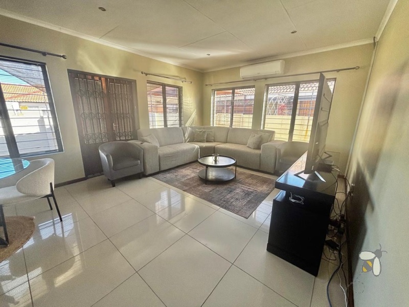 3 bedroom house to let with double garage, modern family rental with scullery, secure home with electric fencing, practical 3BR rental.