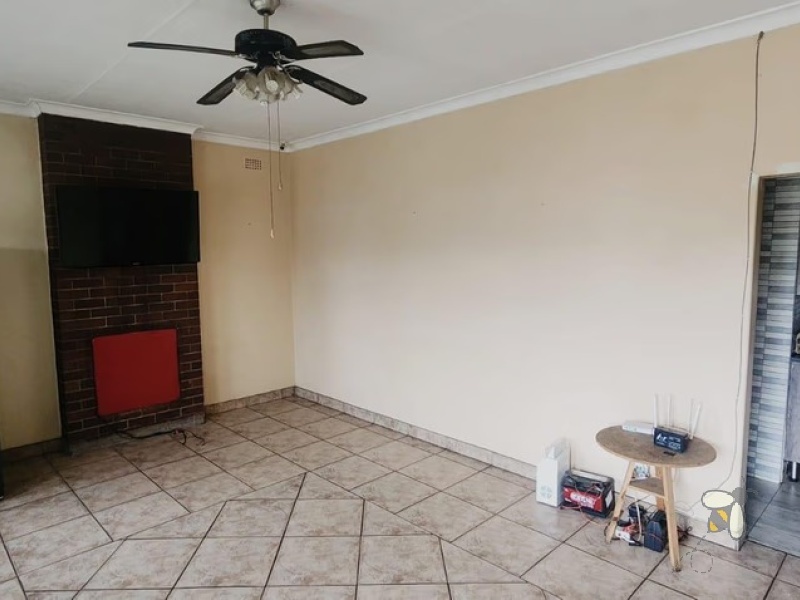 4 bedroom house to rent Kriel, family rental with swimming pool, house with lapa entertainment area, rental with JoJo tank backup water, Kriel rental with prepaid electricity.