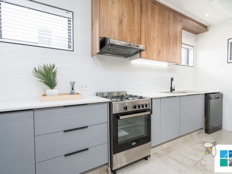 2 bedroom duplex for rent Suidheuwel, rent special free November, pet friendly rental with gas stove, secure estate living with solar geyser, newly built duplex near Curro.