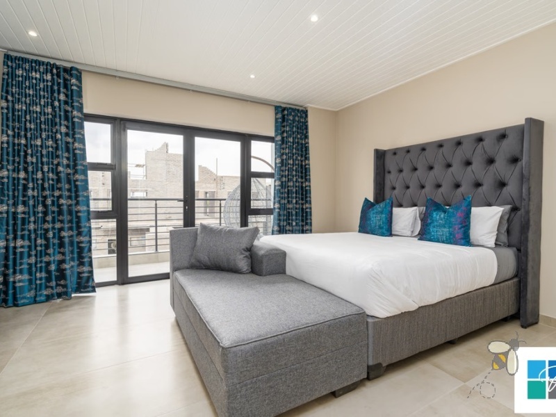 2 bedroom duplex for rent Suidheuwel, rent special free November, pet friendly rental with gas stove, secure estate living with solar geyser, newly built duplex near Curro.