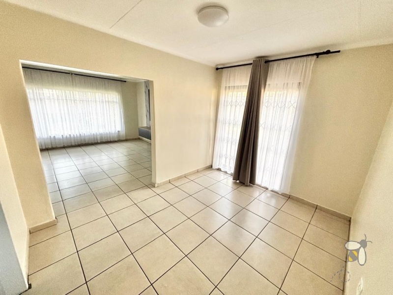 Secunda, property to rent, 3 bedroom, 2 bathroom, modern home, secure rental, CCTV, electric fencing, family home, private rental, Secunda property.