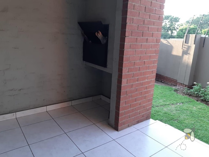 Secunda, property to rent, 2 bedroom, duplex, fully furnished, open plan, built-in braai, Duckpond Dam view, includes water and gas, professionals, small families.
