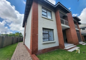 Secunda, property to rent, 2 bedroom, duplex, fully furnished, open plan, built-in braai, Duckpond Dam view, includes water and gas, professionals, small families.