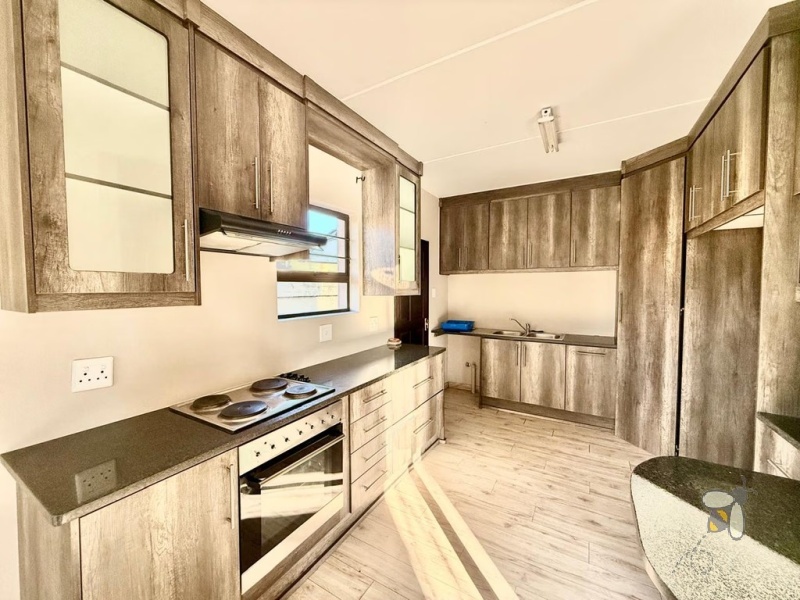 Secunda, property to rent, Extension 23, 3 bedroom, 2 bathroom, secure complex, modern home, wooden flooring, young family, open-plan design, newly developed.