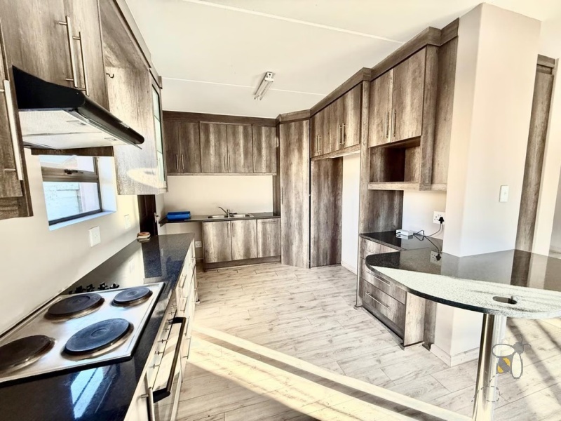 Secunda, property to rent, Extension 23, 3 bedroom, 2 bathroom, secure complex, modern home, wooden flooring, young family, open-plan design, newly developed.