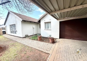 Secunda, property to rent, 3 bedroom, 2 bathroom, secure complex, included utilities, water included, Wi-Fi included, prepaid electricity, open-plan, professionals, small families.