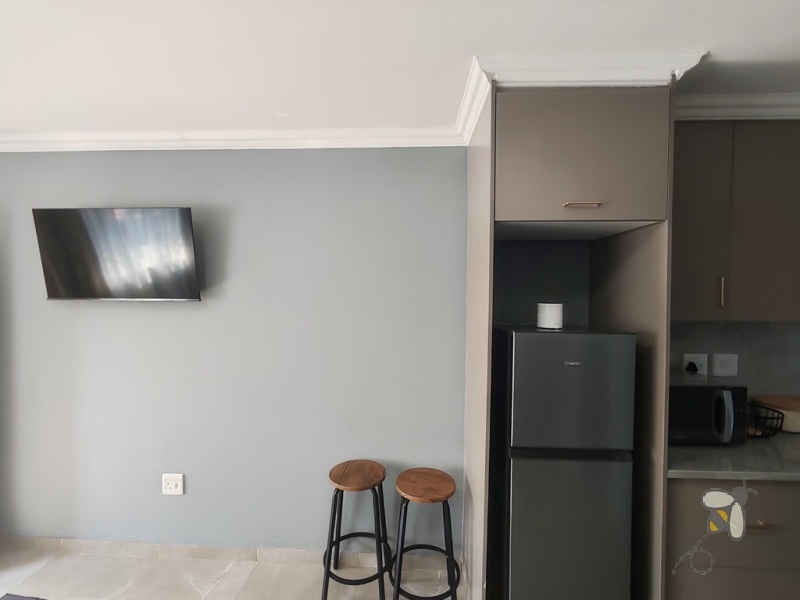 Secunda, property to rent, studio apartment, 1 bedroom, all utilities included, solar power, backup water, JoJo tank, air conditioning, secure parking, professionals, exclusive.