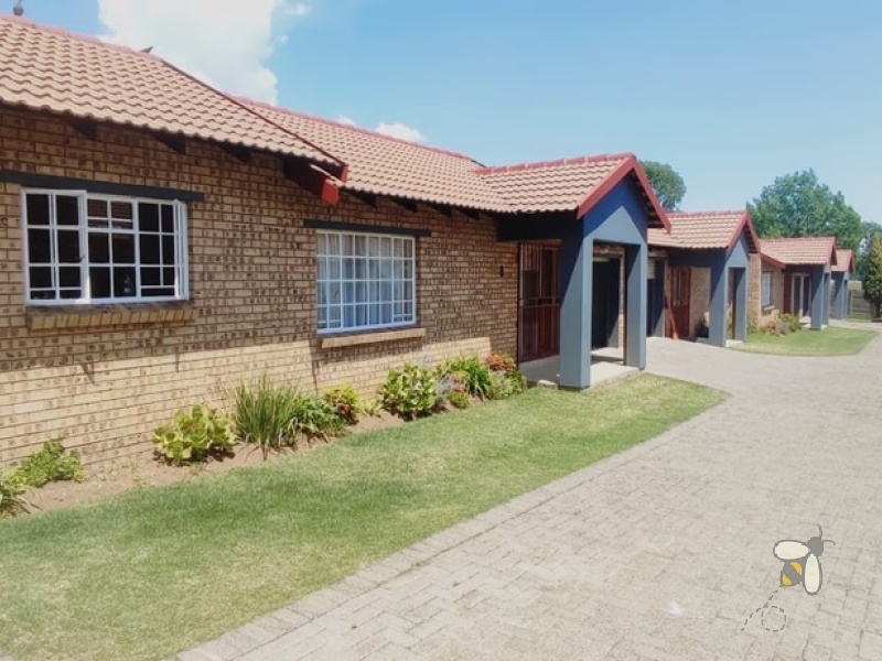 Secunda, property to rent, 1 bedroom, fully furnished, secure complex, DSTV included, water included, prepaid electricity, controlled access, low maintenance, apartments.