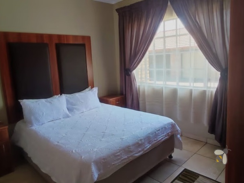 Secunda, property to rent, 1 bedroom, fully furnished, secure complex, DSTV included, water included, prepaid electricity, controlled access, low maintenance, apartments.