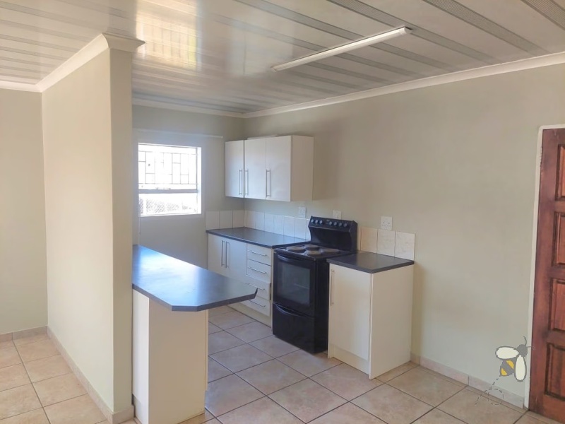 Secunda, property to rent, 3 bedroom, 1 bathroom, family house, pet friendly, secure yard, prepaid electricity, quiet neighborhood, affordable rental, start-up family.