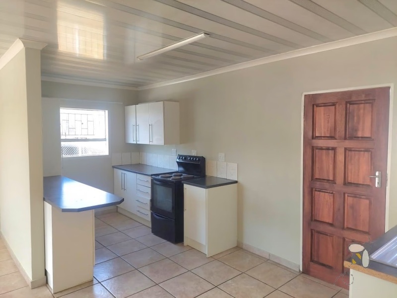 Secunda, property to rent, 3 bedroom, 1 bathroom, family house, pet friendly, secure yard, prepaid electricity, quiet neighborhood, affordable rental, start-up family.