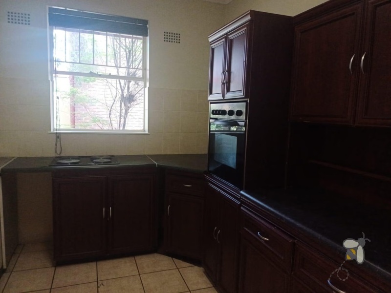 Secunda, property to rent, 2 bedroom, flat, gated estate, secure complex, access control, open plan, modern kitchen, convenient location.