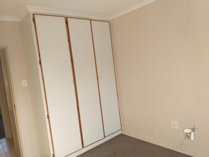 Noordrand, property to rent, 2 bedroom, 1 bathroom, townhouse, open plan, single garage, private garden, low-maintenance, comfortable living.