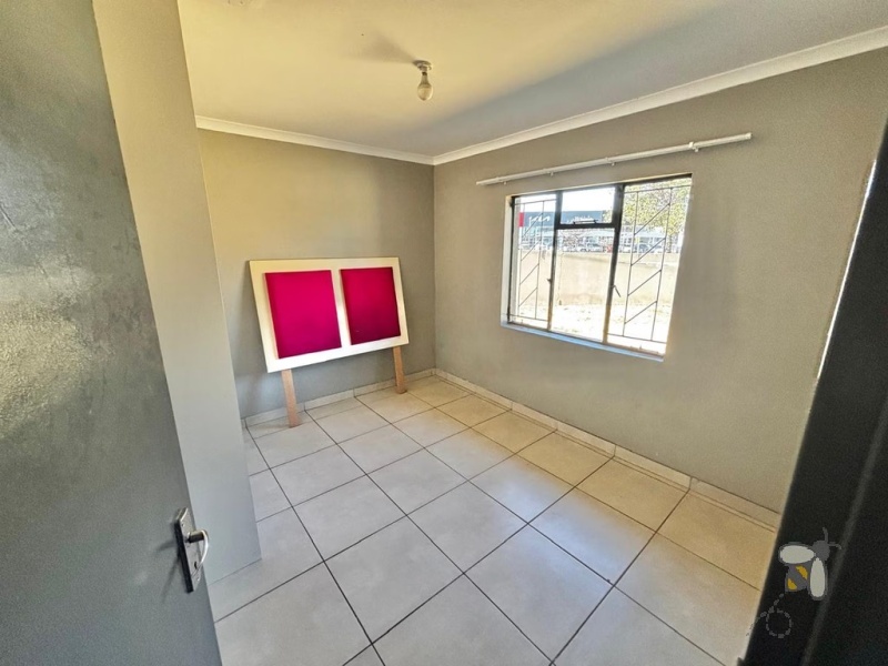 Secunda, property to rent, 2 bedroom, Sunset Park, Sasol, CBD access, open plan, water included, prepaid electricity, no pets, modern apartment.