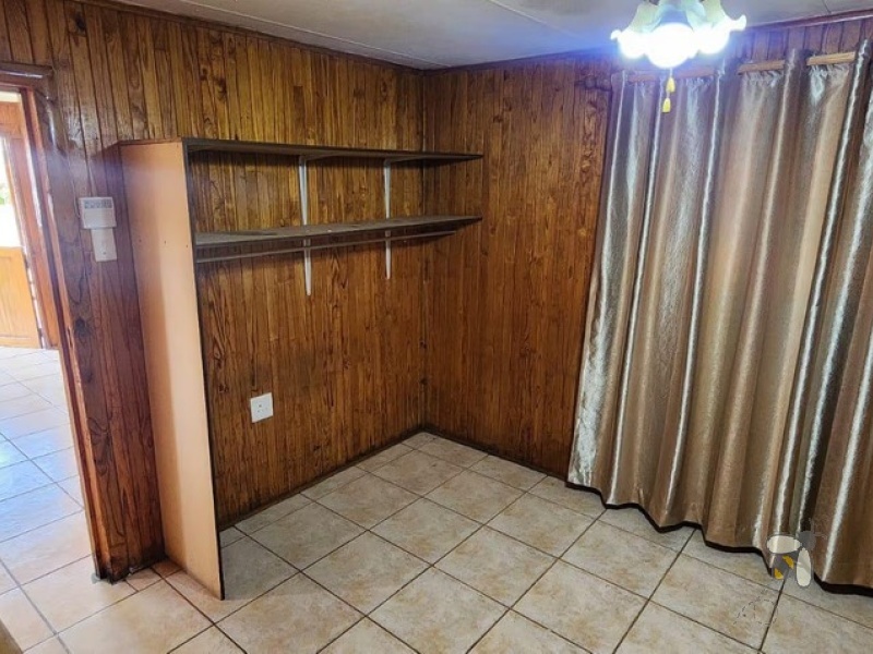Kriel, property to rent, 1 bedroom, loghome, cozy living, open plan, water included, prepaid electricity, stoep, serene environment, unique rental.