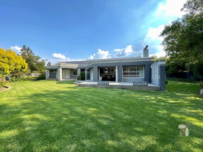 Secunda, luxury house for sale, prime location, green strip view, open-plan living, solar system, inverter, Jojotank, indoor braai, double garage, swivel door.