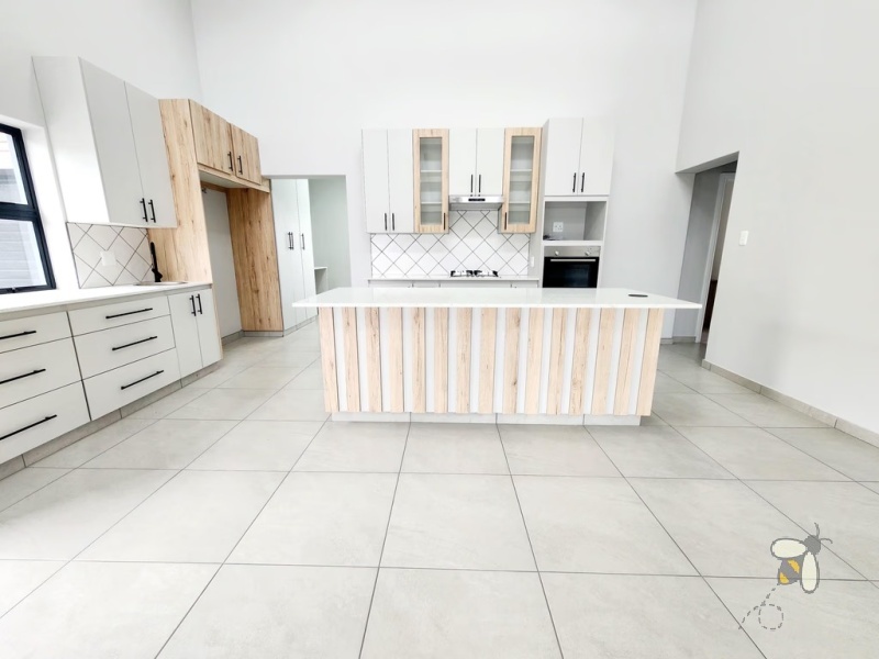 Fraaiuitsig, duet for sale, 3 bedroom, newly built, cul-de-sac, valley views, built-in braai, double garage, modern luxury, R3.75 million, PPRA registered.