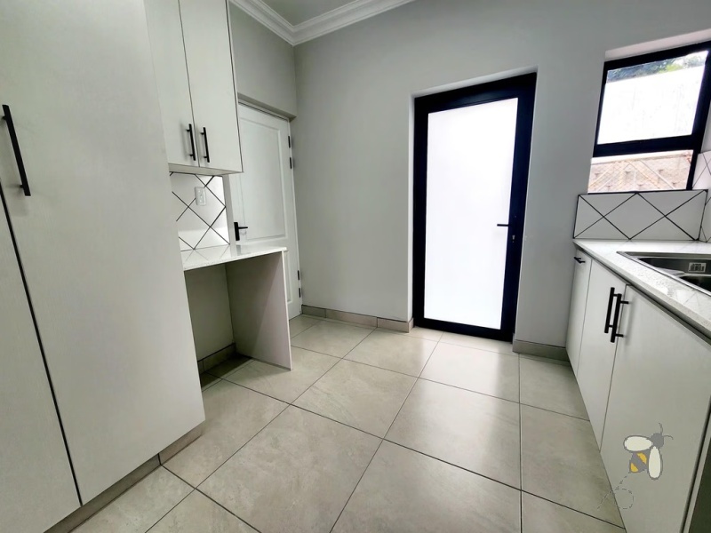 Fraaiuitsig, duet for sale, 3 bedroom, newly built, cul-de-sac, valley views, built-in braai, double garage, modern luxury, R3.75 million, PPRA registered.