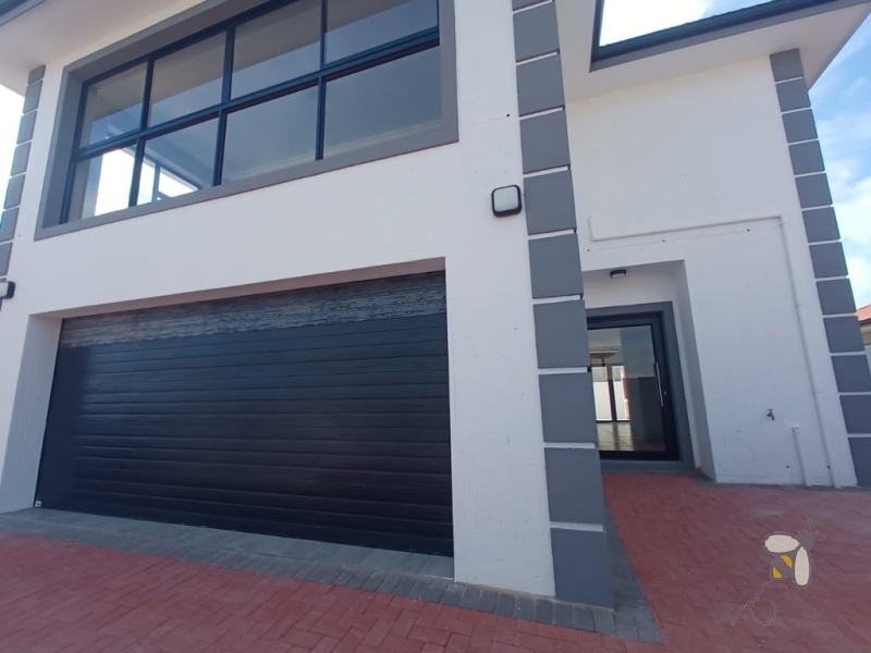 Dana Bay, Fijnbos Paradijs Eco-Estate, 3 bedroom house for sale, newly built, nature conservancy, double garage, study, scullery, Mossel Bay, Garden Route, PPRA registered.