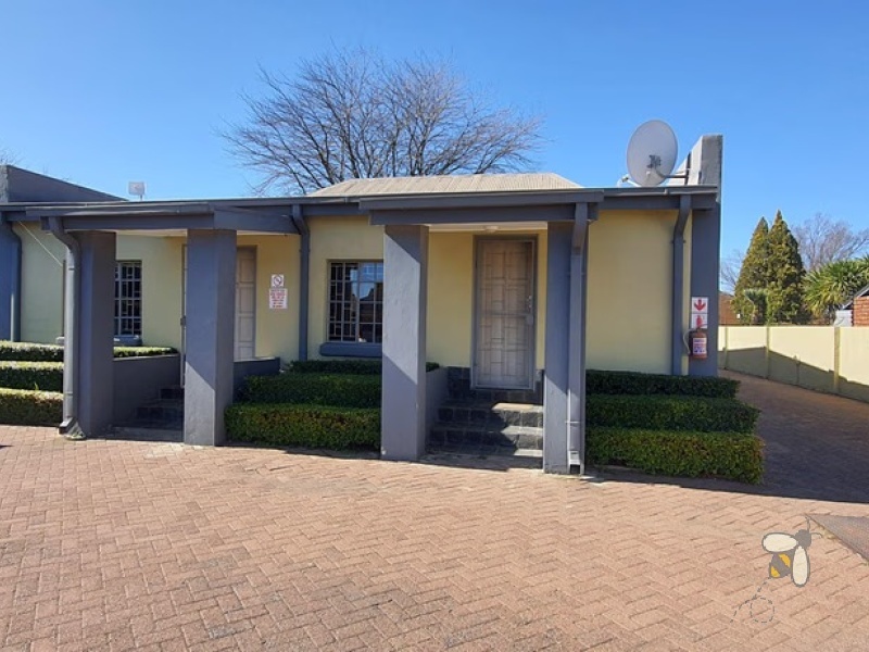 Standerton Central, guesthouse for sale, investment opportunity, nine rooms, self-catering, VAT included, furniture included, heat pump, JoJo tank, three-phase power.