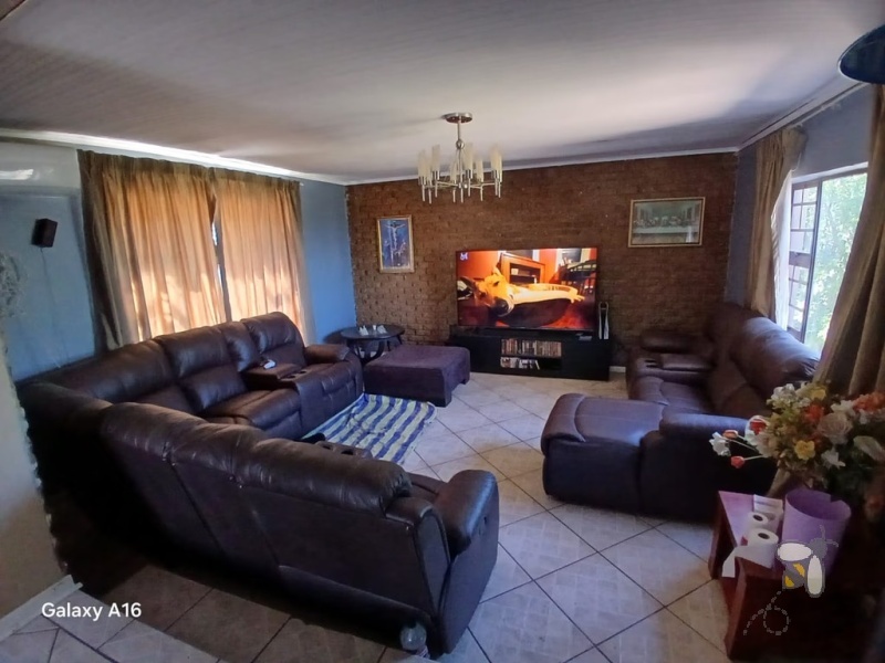 Vaaloewer, Gauteng, 4 Bedrooms Bedrooms, 0 ,House,For Sale,0,11315