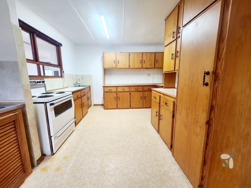 Tergniet, 3 bedroom house for sale, prime location, close to beach, older home, renovation potential, dual living, braai room, double garage, coastal retreat, PPRA registered.