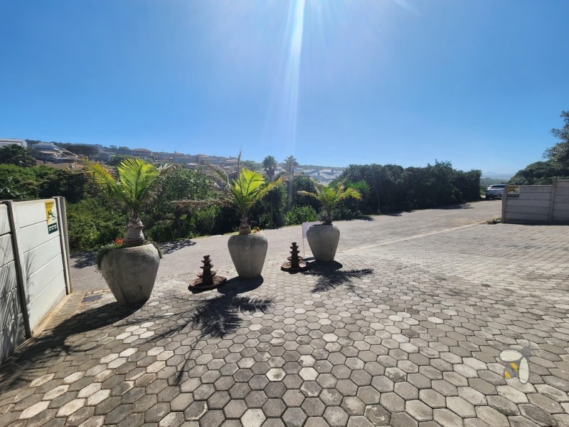 Tergniet, 3 bedroom house for sale, prime location, close to beach, older home, renovation potential, dual living, braai room, double garage, coastal retreat, PPRA registered.