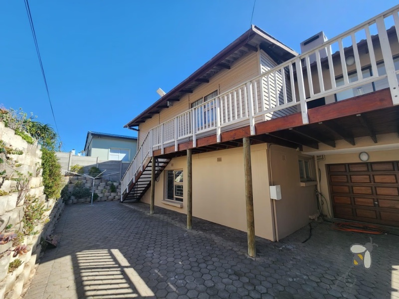 Tergniet, 3 bedroom house for sale, prime location, close to beach, older home, renovation potential, dual living, braai room, double garage, coastal retreat, PPRA registered.