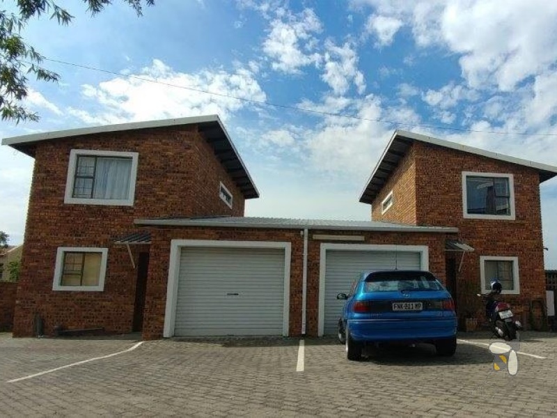 Secunda, Extension 22, townhouse complex for sale, four units, investment property, rental income, R30000, long-term lease, subdivisible stand, lock-up garages, double-story.