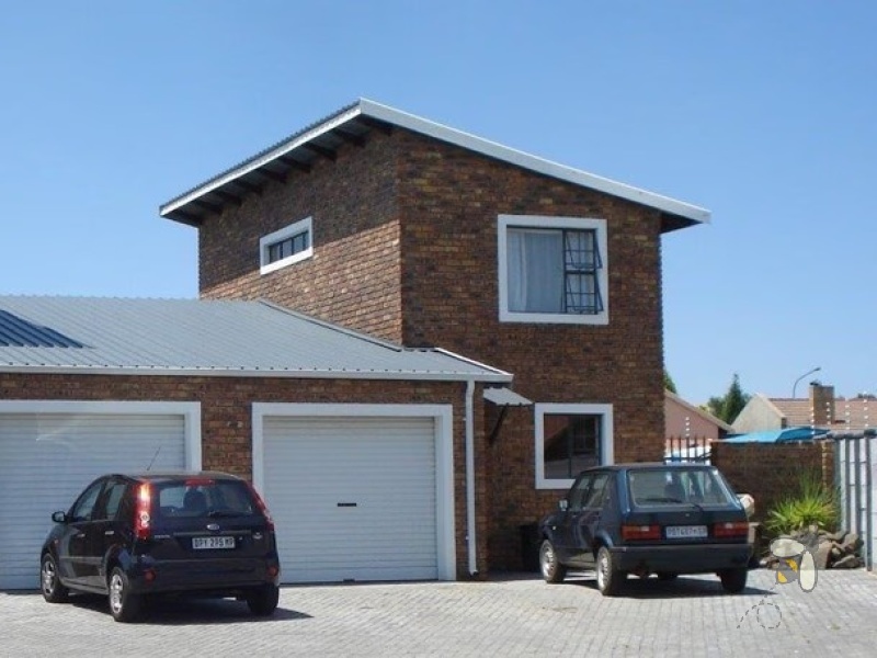 Secunda, Extension 22, townhouse complex for sale, four units, investment property, rental income, R30000, long-term lease, subdivisible stand, lock-up garages, double-story.