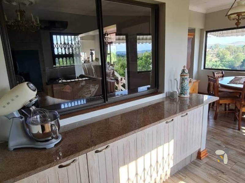 Vaaloewer, 5 bedroom house for sale, river views, Vaal River, solar power system, private gym, alarm system, CCTV, 4 garages, JoJo tank, luxury home.