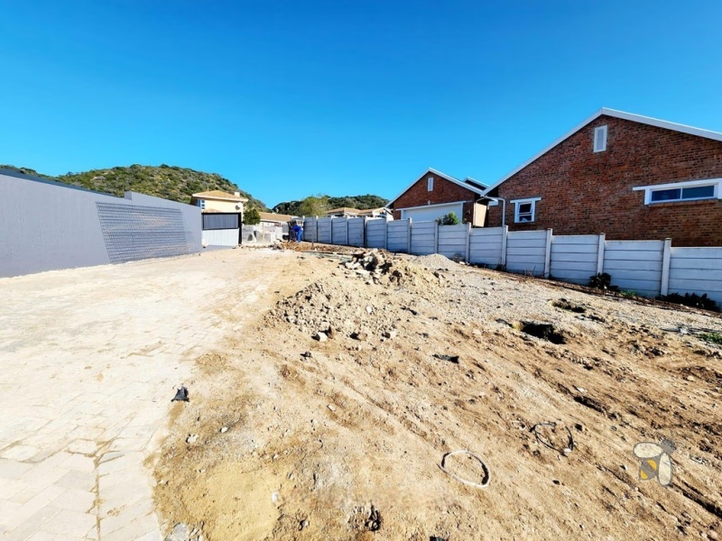 Island View Mossel Bay, 3 bedroom duet for sale, under construction, scenic views, investment property, open plan living, double garage, coastal charm, PPRA registered.