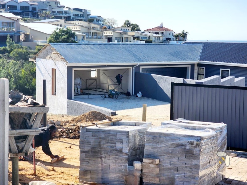 Island View Mossel Bay, 3 bedroom duet for sale, under construction, scenic views, investment property, open plan living, double garage, coastal charm, PPRA registered.